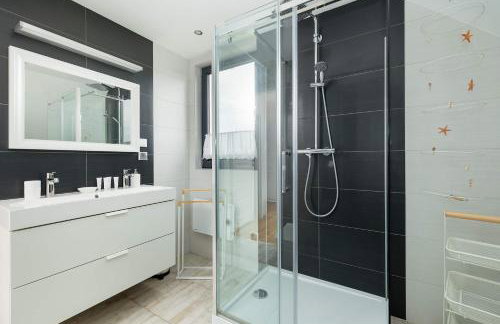 Baltic Home Houses Zastań with Parking by Noclegi Renters - Foto 34