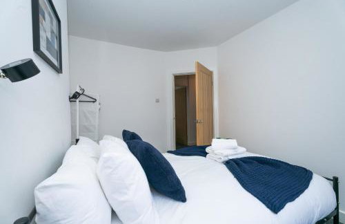 Thameside Terrace - 4Bed 3Bath near Purfleet train station - Photo 17