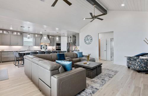 Always 5 O'clock Beachfront Hot Tub Luxury Game Area - Foto 14