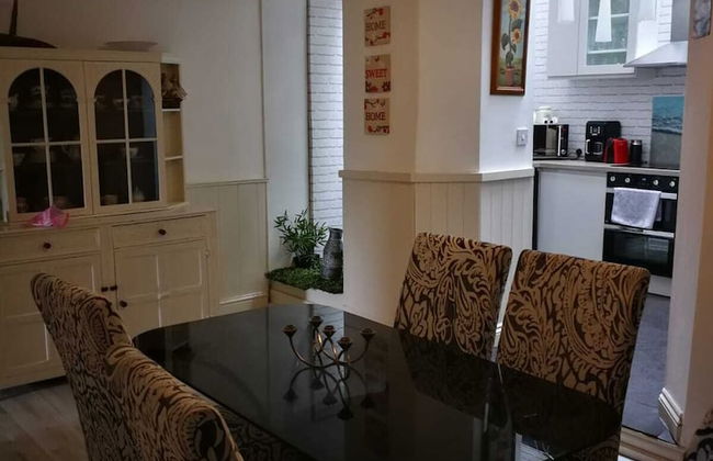 House Sleeps 7 With Hot Tub & Pets - Foto 12