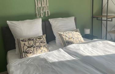 Firmen und Gruppen willkommen - 3 Schlafzimmer, luxuriöse Einzelbetten, Nahe Ulm - Foto 6