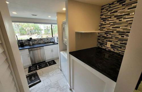 Contemporary bliss-newly renovated cozy villa! - Foto 42