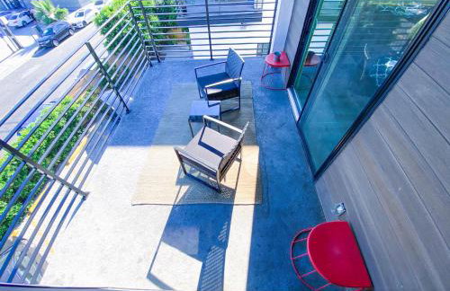 Stylish 3 BR/3BR family house - Photo 4