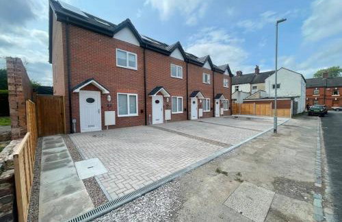 3 Bedroom New House Sleeps 5 with FREE Parking&WiFi -C - Foto 14