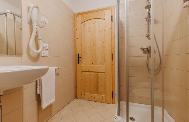 Coronata Haus - Photo 30