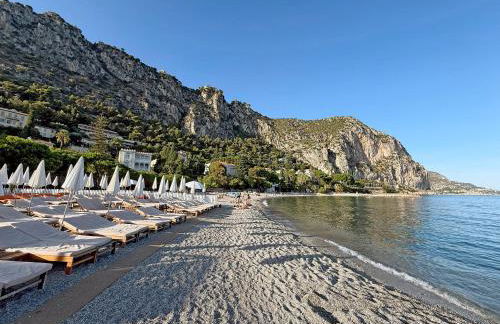 Luxury Family 2BR - Prime Location, Walk to Beach & Shopping, Sunny Balcony - By Totolulu Cannes Hoche - Foto 45