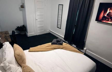 Nona - Cozy 3BR Apt with Parking, Desk & Fast WiFi near Yale, Quinnipiac, SCSU & Hospitals - Foto 24