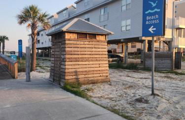 Condo in Gulf Shores King Suite - Photo 19