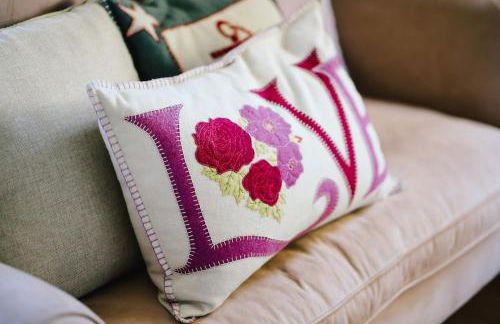 The Long Barn, a stylist barn conversion on a farm - Foto 25