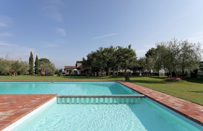 Modern Holiday Home in Foiano Della Chiana With Pool - Foto 54