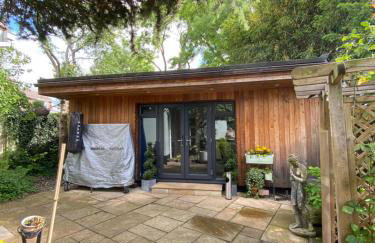 Thistle Lodge - Quiet Garden lodge with off road parking - Foto 1