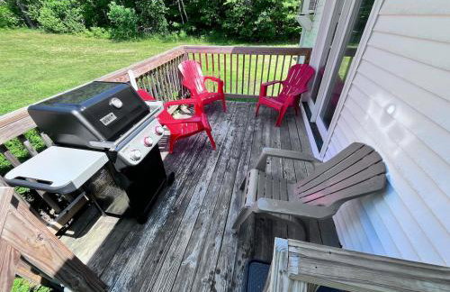 Cozy Retreat with Private Backyard Oasis - Foto 5