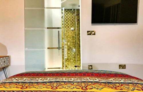 Chy Glynn. Luxury lodge with hot tub and views. - Foto 3