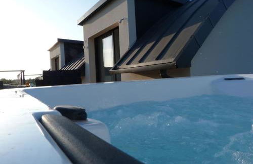 Maison contemporaine avec vue mer, piscine intérieure, classée 5 étoiles - Photo 14