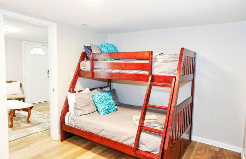 Cozy Country Home with Room for Entire Family - Foto 9