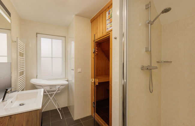 Restyled House With Sauna, Near Bad Bentheim - Photo 11