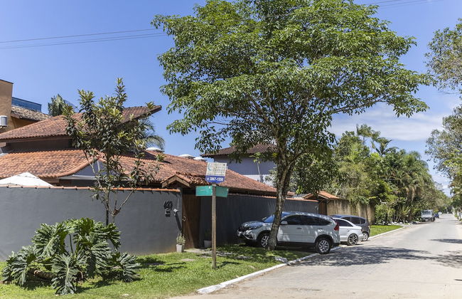 Casa Charmosa com Piscina - Barra do Una - Foto 36