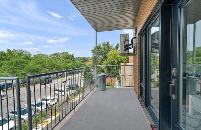 Private Roof top Patio Downtown Metro Frontenac - Photo 15