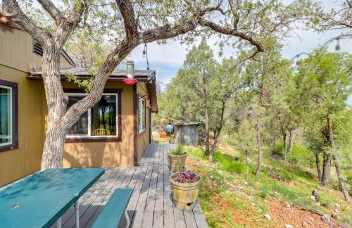 Mtn-View Gem on 20 Acres Patagonia Cabin Hideaway - Foto 26