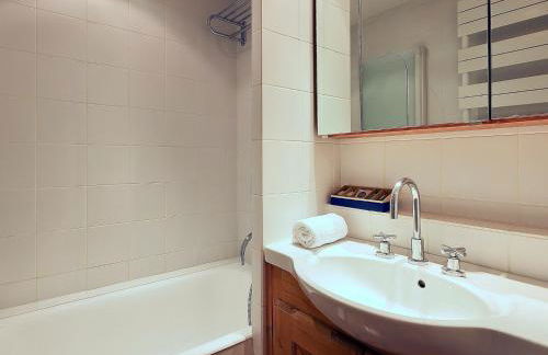 Courchevel 1850: Élégant 3 pièces, 4 pers, balcon & wifi au pied des pistes - FR-1-575-244 - Foto 5