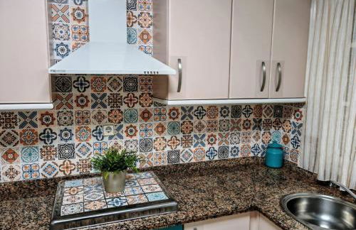 A un metro Sevilla. - Foto 7