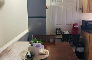 Emerald City Studio Suite - Photo 11