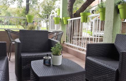 House in center of Gospic with big garden - Photo 40