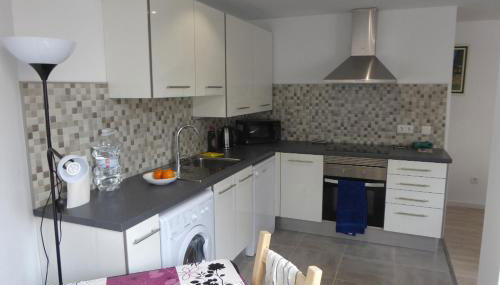 Malvarossa apartment near beach - Photo 4