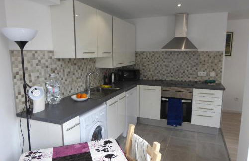 Malvarossa apartment near beach - Photo 4