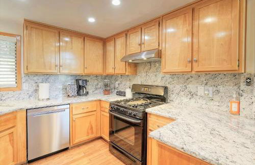 Kid's Paradise! Ball Pit 2 Lofts Lakeview 5 bd, 3ba - Foto 16