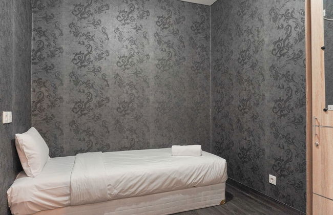 Good And Homey 2Br At Nifarro Park Apartment - Foto 7