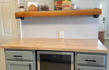 Comfy, contemporary quiet retreat vacation home with views - Foto 30