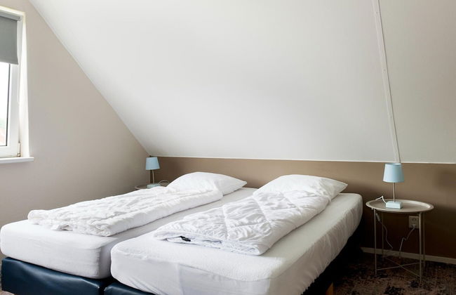 House With Sauna, Outdoor spa and Pedal Boat in Vlagtwedde - Photo 14