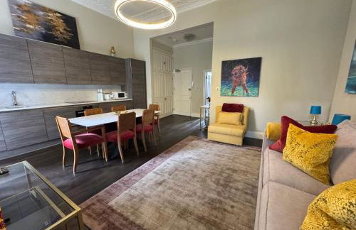 Elegant One Bedroom Apartment in Central London - Photo 17