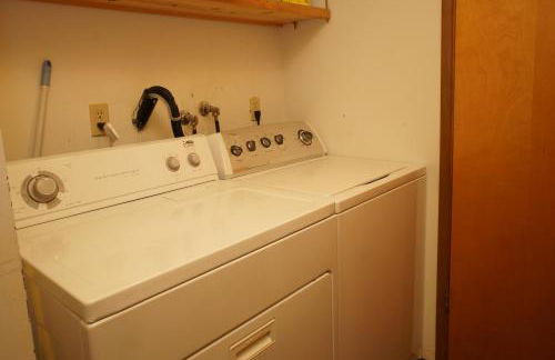 Canyon Cabin - A quaint cabin in a peaceful location yet close to Big Bear's attractions! - Foto 20