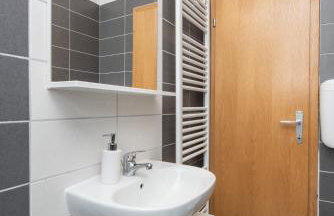 Holiday home Svilaja I Heated pool, family retreat - Photo 19