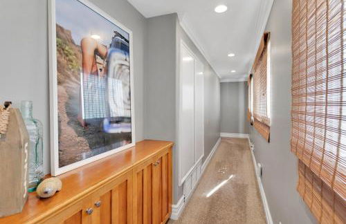 Beach Escape with Patio! 2 Min Walk to Sand & Surf - Foto 40