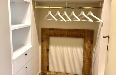 Elegant historic residence on a tree-lined avenue near Cadorna Station - Photo 25