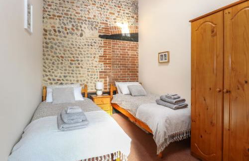 Hitchens Cottage - Photo 11