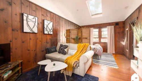 Charming Garden Cottage & Walk to UC & BART & Parking - Photo 2