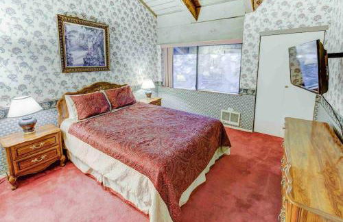 Mammoth Ski & Racquet with Shared Hot Tub & Pool - Foto 1