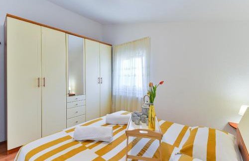 Holiday House Marina with pool - Foto 51