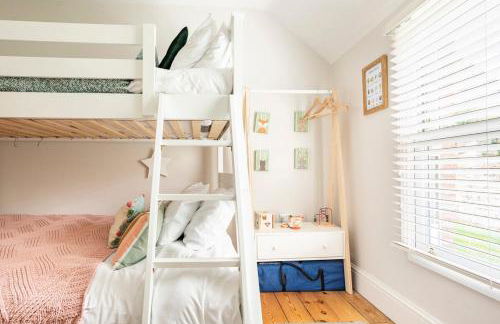 Country Cottage with Steam Railway Views - Foto 8