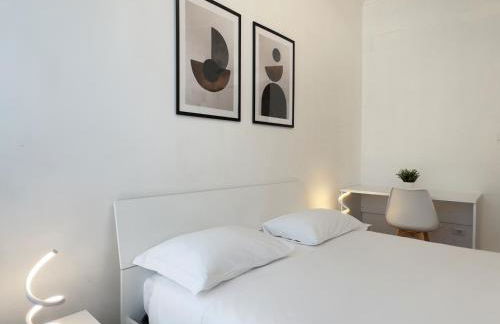 Golden Essence Apartment - terrace & metro - Foto 8