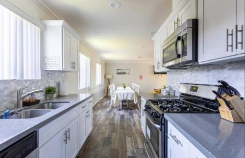 Cheerful 5BR house with parking near USC - Photo 38