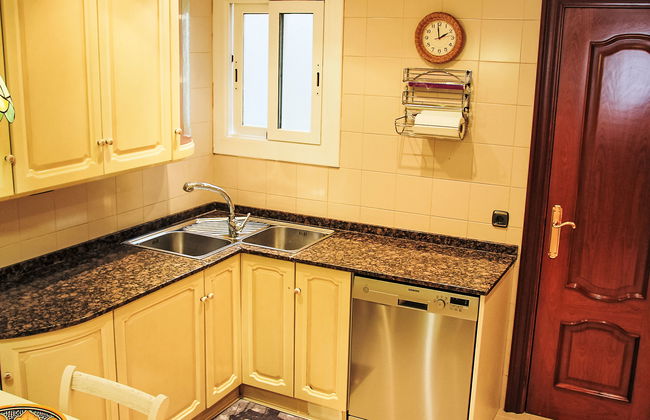 3 bedroom Apartment in Barcelona - Photo 7