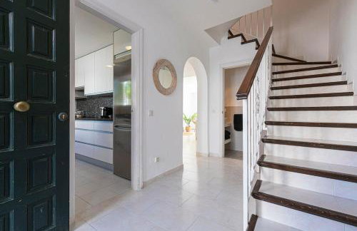 MARBELLA HOME RENTALS - Beachside, 3BR Townhouse - Foto 5