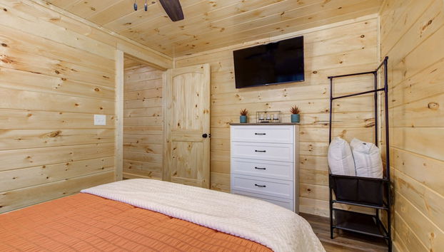 Nature Filled Escape in the Smokys! - Foto 4, Habitación