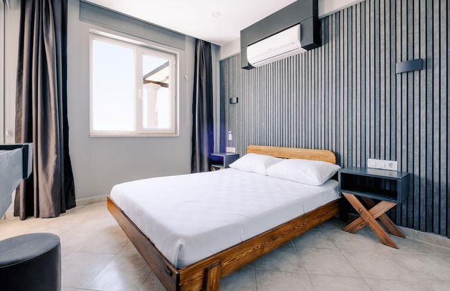 Nature View Villa w Pool 5 min to Beach in Milas - Photo 4