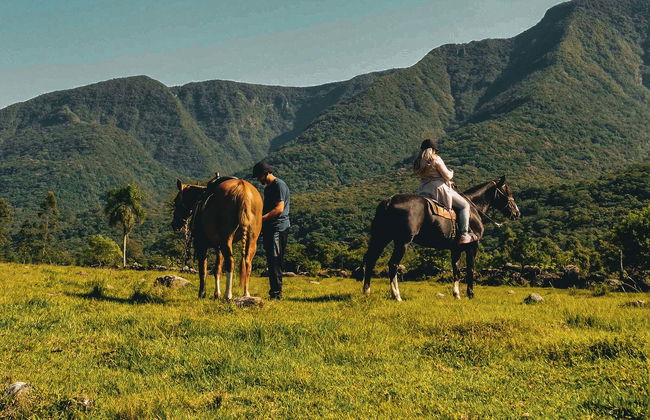 Paseo a caballo por Praia Grande - Foto 1